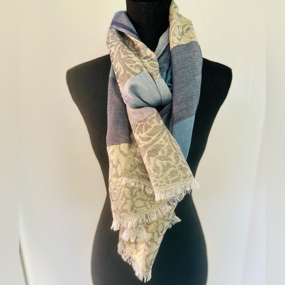 Ann Taylor Metallic Navy Floral Scarf Wrap Shawl ONE SIZE NWOT - Picture 5 of 14